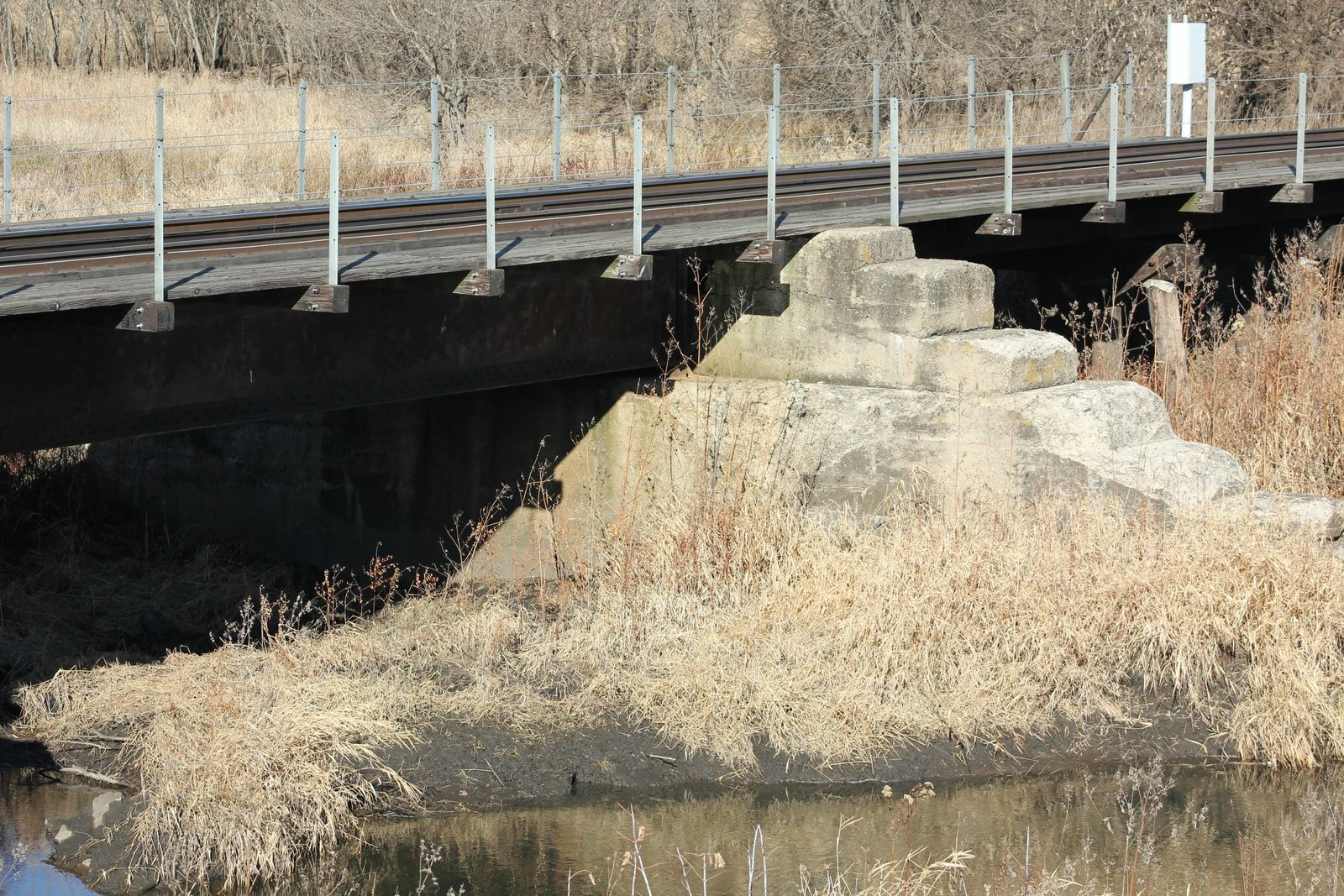 North pier (original north abutment)